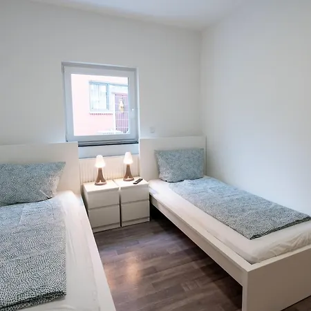 Monteurwohnungen Direkt An Der Basf Tor 5 Apartment