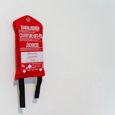 Monteurwohnungen Direkt An Der Basf Tor 5 Apartment