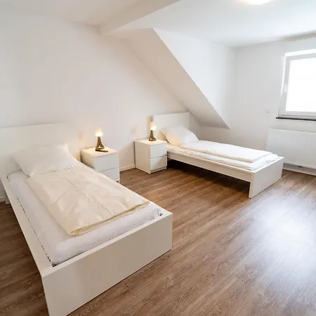 Monteurwohnungen Direkt An Der Basf Tor 5 Apartment